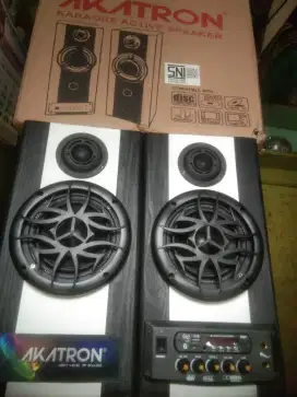 Speaker aktif akatron