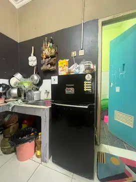 Kulkas Kecil 2 Pintu
