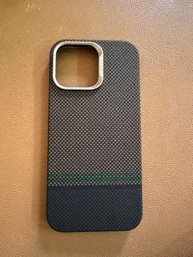 Casing benks armour pro iphone 16 promax
