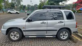 Suzuki Escudo 2004 Bensin, manual (nego)