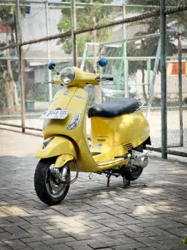 VESPA LX CARBU 2012