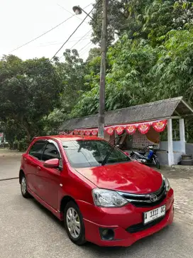 Etios g valco 2015
