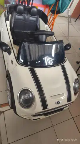 Mobil aki preloved