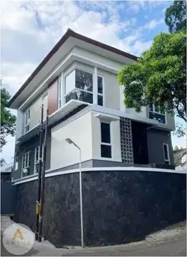 rumah di dago tubagus ismail cigadung siap huni masih baru