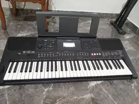 Di jual keybord psr e463