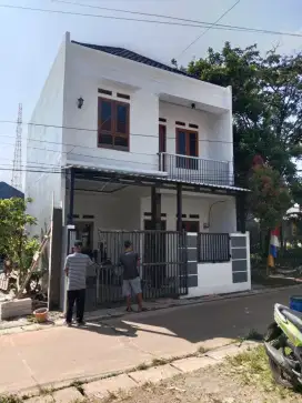 Rumah LT 50M 2Lantai Di Jual Cepat