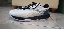 Sepatu tenis Mizuno wave enforce court