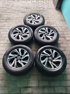 Velg innova reborn facelif r16 5biji