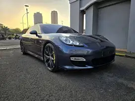 porsche panamera turbo