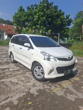 Avanza Veloz 1.5 MT 2013 low km