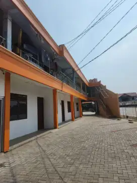 DISEWAKAN RUANG KANTOR/GUDANG