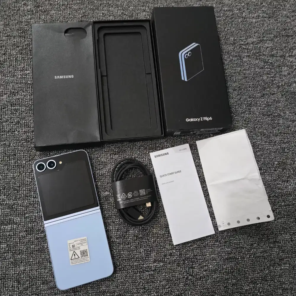 Samsung Z flip6 Ram 12/256GB Garansi resmi mulus