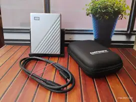 HDD Hardisk Harddisk External WD My Passport Ultra 4TB USB-C Like New