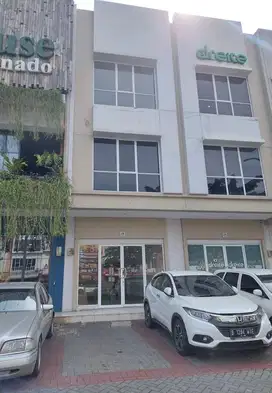 DISEWAKAN CEPAT RUKO SORRENTO GADING SERPONG DAERAH RAMAI BAGUS
