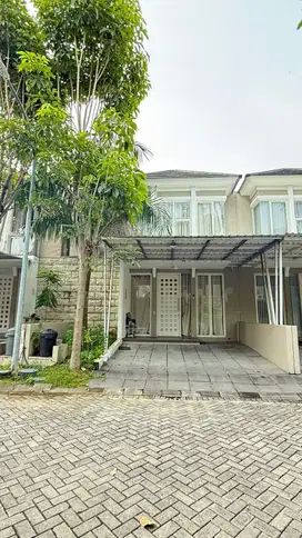 Termurah Rumah 2 Lantai Siap Huni di The Greenlake Citraland Surabaya