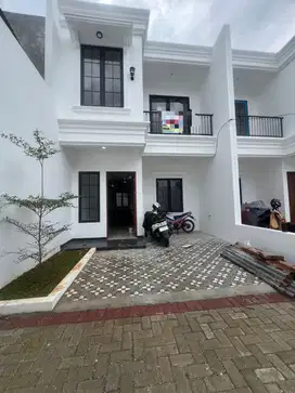 Rumah cluster pondok melati pinggir jalan utama akses toll jati warna