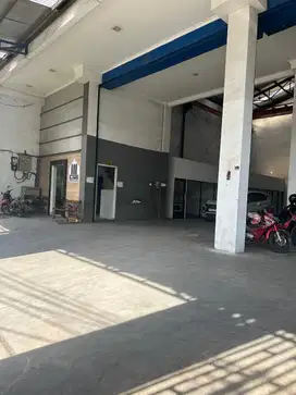 Dijual Gudang Multiguna Ada Office dan Mess di Jalan Peternakan Kapuk