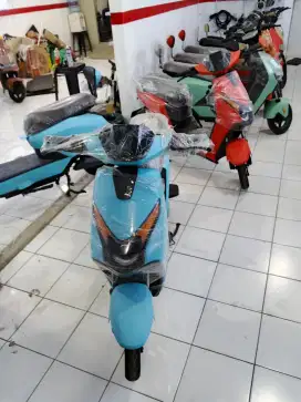 Sepeda listrik uwinfly d75 (barang baru dan harga promo)