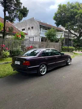 BMW 320i 1994 Bensin