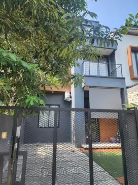 RUMAH CANTIK FURNISHED DEKAT PINTU TOL BSD CITY