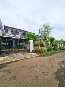 SUPER NEGO! Rumah DIjual Cinere. Komplek - Bangunan lama, HIT TANAH