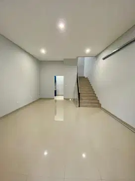 Disewakan Ruko Siap Pakai Usaha Cisaranten Mainroad Bandung Kota