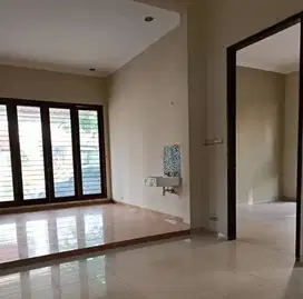 Jual Rumah 2 Lantai Terawat dalam Cluster area Kendangsari, Surabaya