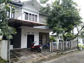 RUMAH MEWAH THE PALM JL HERTASNING - JL AP PETTARANI