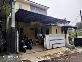 Dijual Rumah Kost 8 pintu  di Yasmin