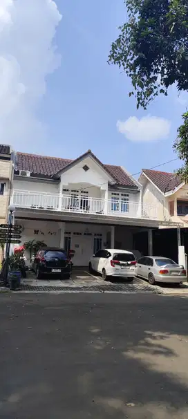 DIJUAL RUMAH KOST FULL PENGHUNI LIPPO KARAWACI
