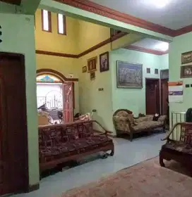 Dijual Rumah 3 Lantai Siap Huni di Kopo Permai