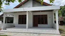 Disewakan bulanan/tahunan rumah besar di daerah Kaskngan