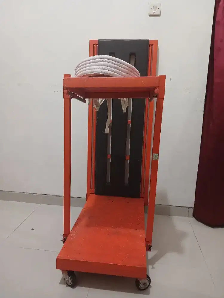 Di jual standing