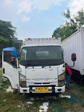 Isuzu Giga NMR 71