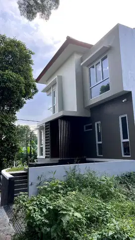 RUMAH BARU DI CIGADUNG KOMPLEK UNPAD BANDUNG MURAH