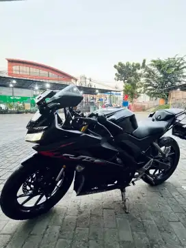 JUAL YAMAHA R15 V3 tahun 2019 km rendah SS Lengkap