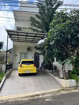 Dijual Rumah 3,5 lantai di Sentul city Bogor