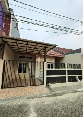 Rumah Siap Huni Di Griya Loka