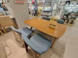 Yiruma Dining SET (1+2+1) WIn
