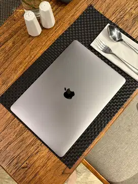 Macbook air 256GB