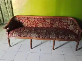 kursi tamu dan meja makan