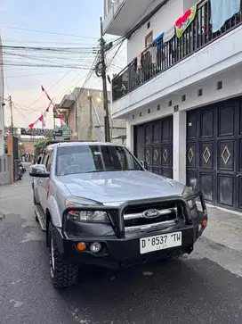 Ford ranger xlt 2009 istimewa siap pake