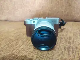 Mirrorless Fujifilm XA3 Fullset Box Like New