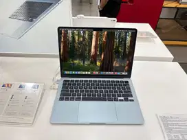 NEW MACBOOK AIR M4 256GB