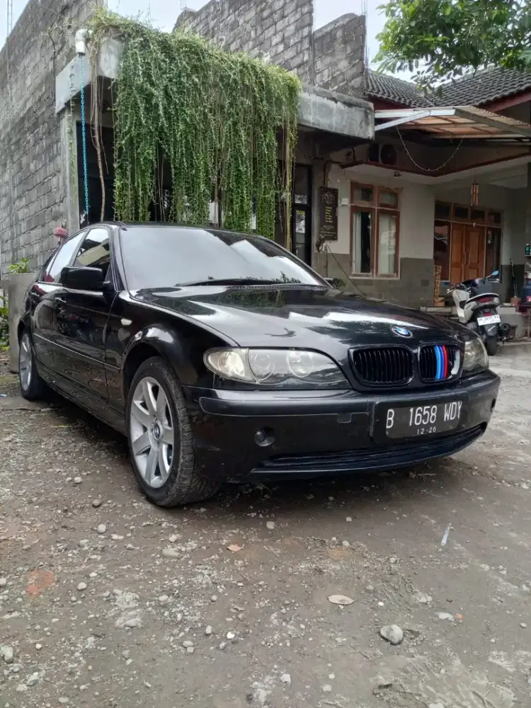 BMW E46 Hitam Metalik