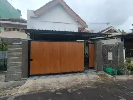 Dijual cepat  rumah  area tugu boto klodran