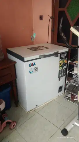 Jual Freezer Merk GEA AB-208-R 210Liter