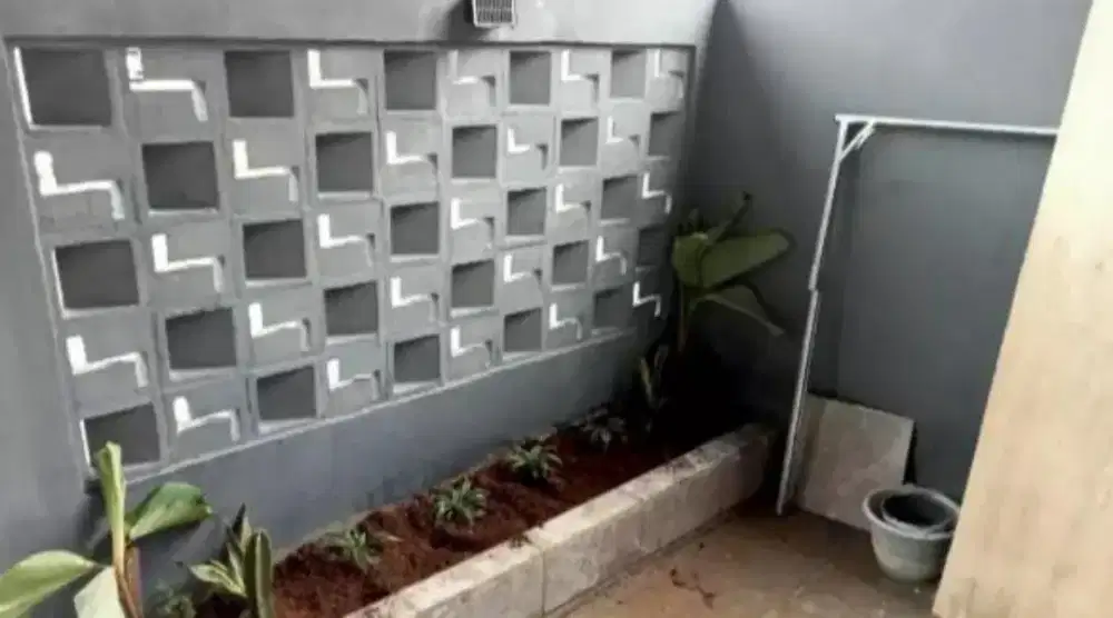 Tukang bangunan harian dan borongan