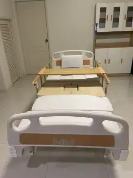 Bed/Ranjang pasien elektrik remote