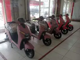 Sepeda Dan Motor Listrik Cash & Kredit Uwinfly D75